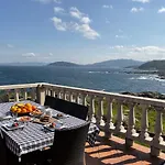 Feriehus Amanecer En O Mar, Casa En Baiona Con Piscina *