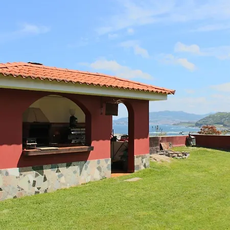 別荘 Amanecer En O Mar, Casa En Baiona Con Piscina *