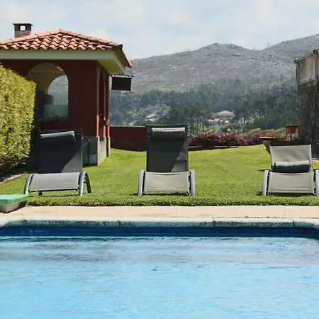 別荘 Amanecer En O Mar, Casa En Baiona Con Piscina As Mariñas
