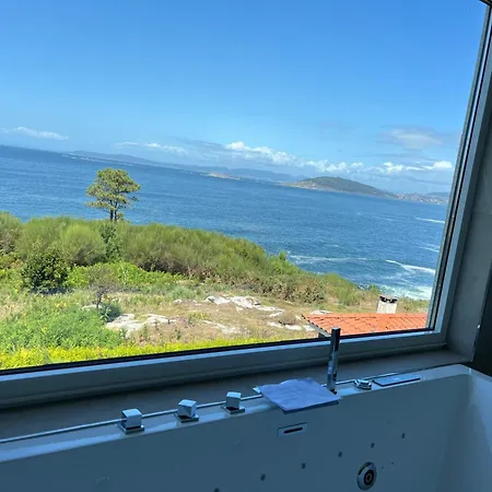 別荘 Amanecer En O Mar, Casa En Baiona Con Piscina
