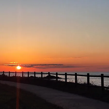 Amanecer En O Mar, Casa En Baiona Con Piscina Hébergement de vacances As Marinas