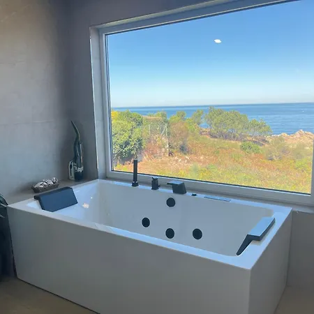 別荘 Amanecer En O Mar, Casa En Baiona Con Piscina As Mariñas