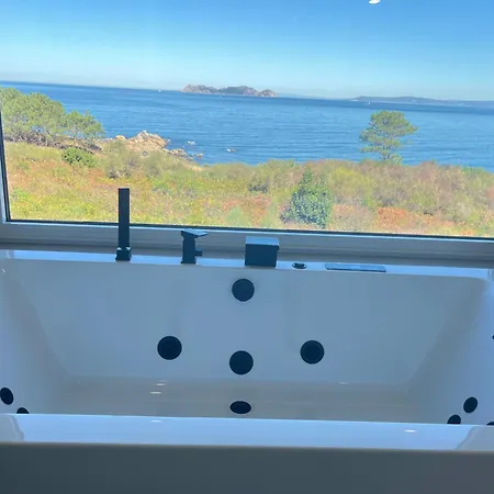 Amanecer En O Mar, Casa En Baiona Con Piscina 別荘