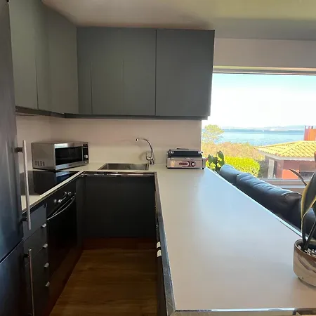 別荘 Amanecer En O Mar, Casa En Baiona Con Piscina