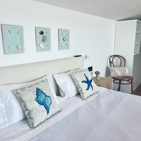 別荘 Amanecer En O Mar, Casa En Baiona Con Piscina As Mariñas