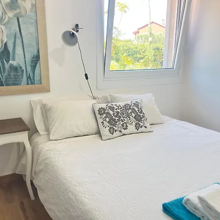 別荘 Amanecer En O Mar, Casa En Baiona Con Piscina