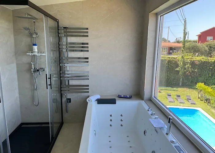 Amanecer En O Mar, Casa En Baiona Con Piscina Hébergement de vacances