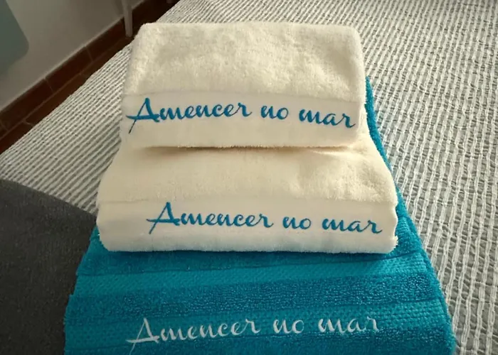 Amanecer En O Mar, Casa En Baiona Con Piscina Hébergement de vacances