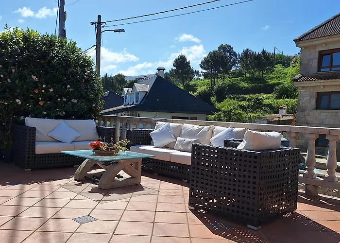 Amanecer En O Mar, Casa En Baiona Con Piscina Hébergement de vacances