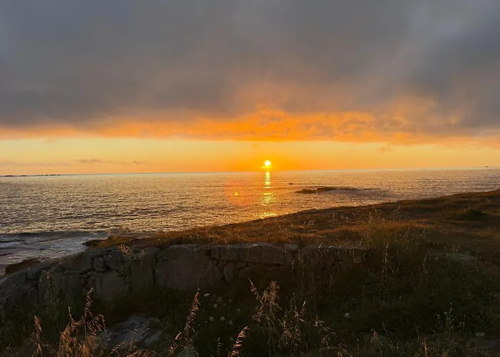 Amanecer En O Mar, Casa En Baiona Con Piscina Hébergement de vacances As Marinas